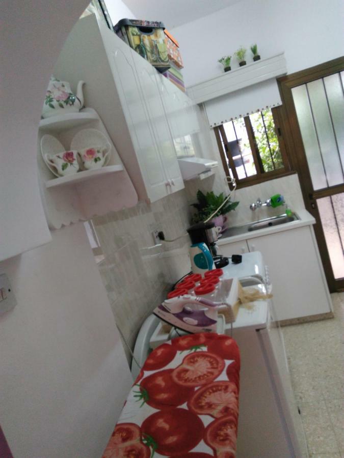 Yiota's Cute Studio Paphos Esterno foto